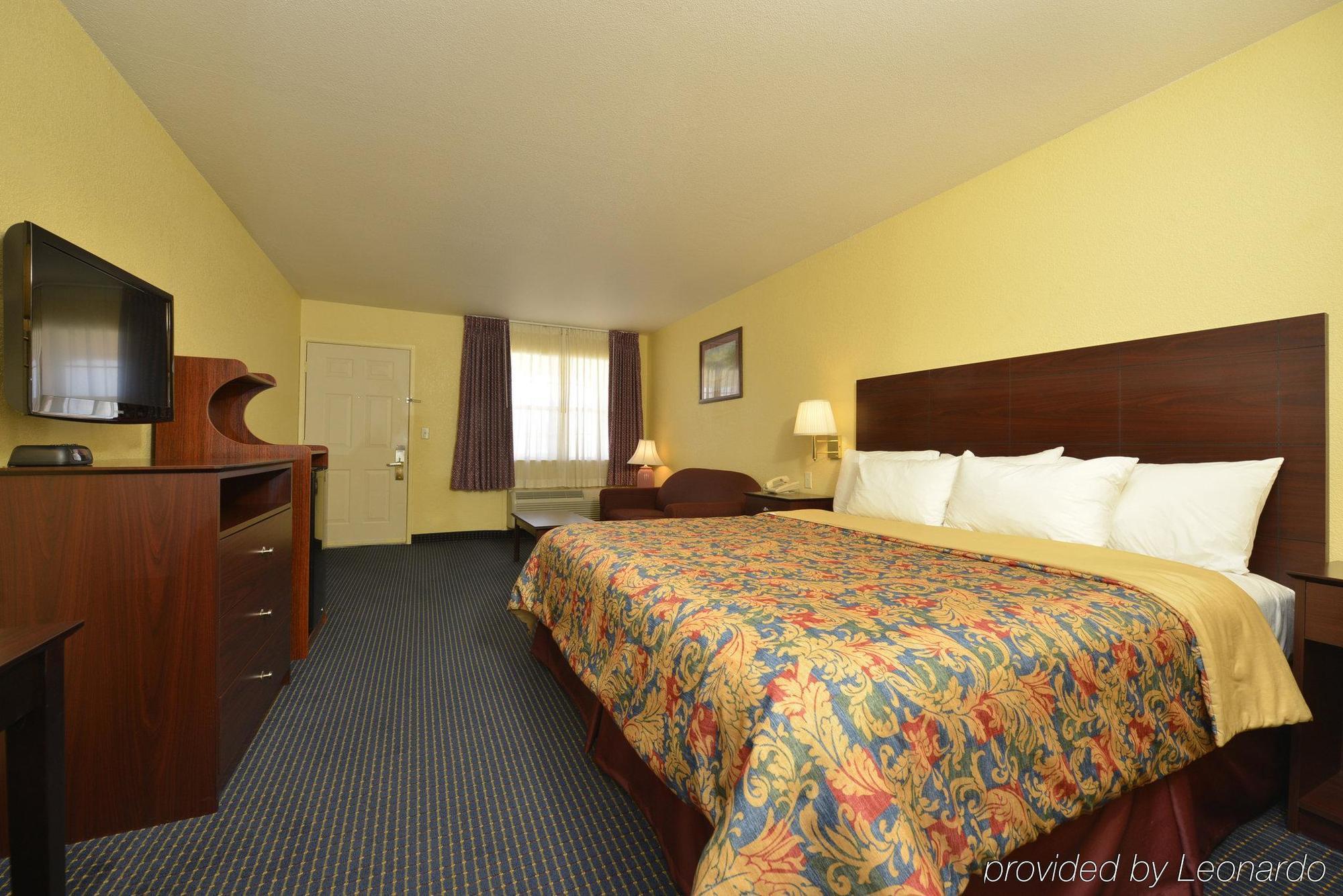 Days Inn Gun Barrel City Zewnętrze zdjęcie